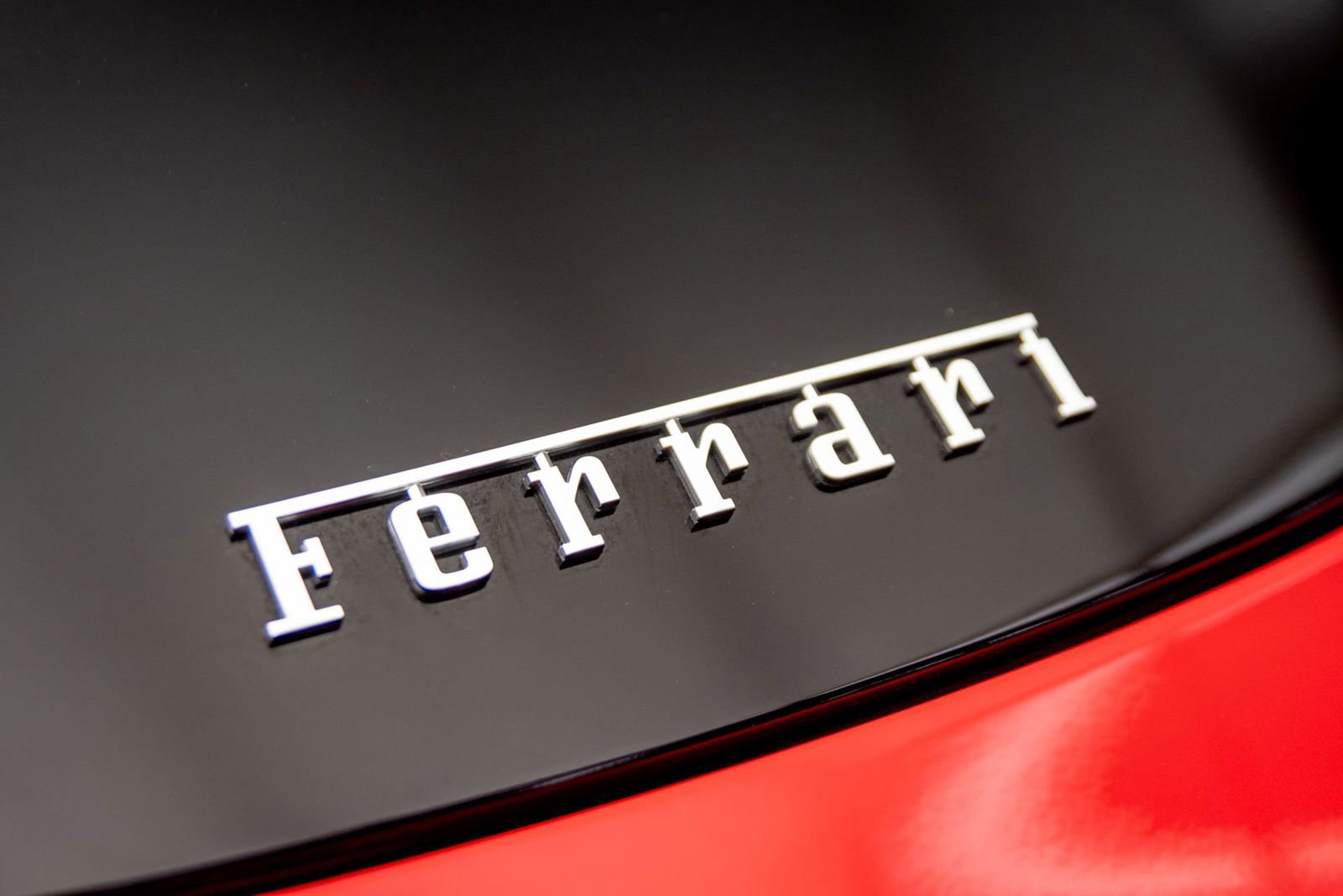 Used 2022 Ferrari Roma RWD image 30