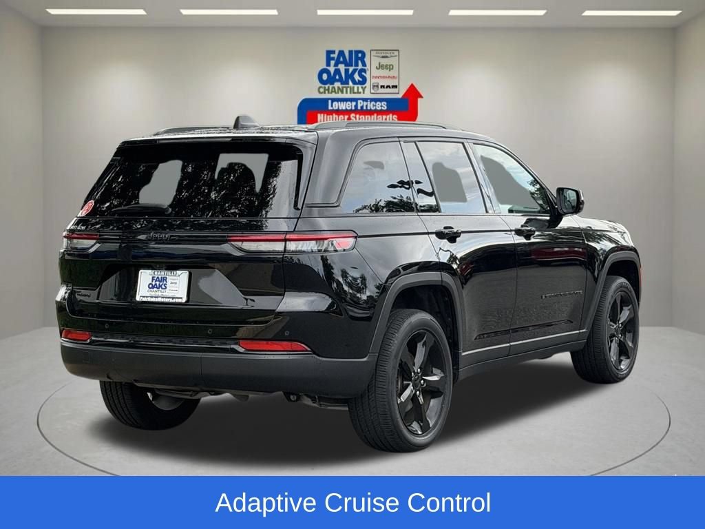 Certified 2025 Jeep Grand Cherokee Altitude AWD/4WD image 8