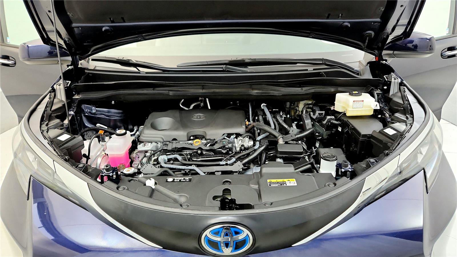 Used 2025 Toyota Sienna XLE image 15