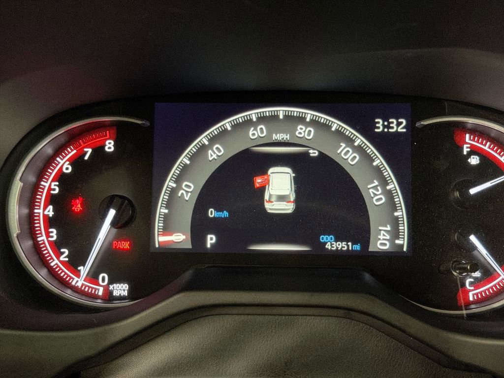 Used 2024 Toyota RAV4 LE image 12