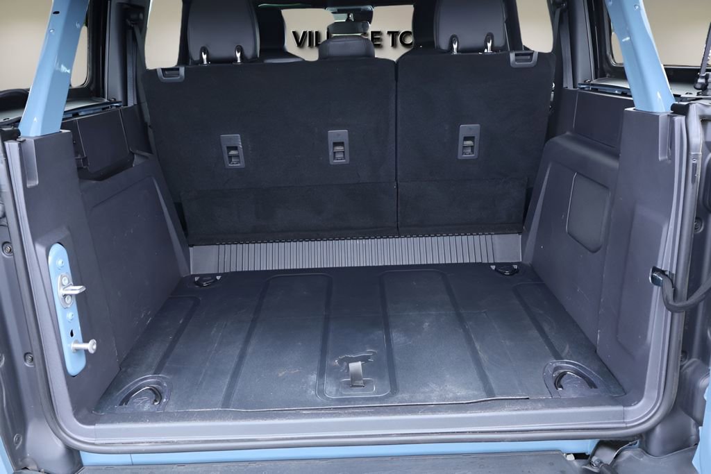 Used 2023 Ford Bronco Black Diamond w/ Sasquatch Package image 18