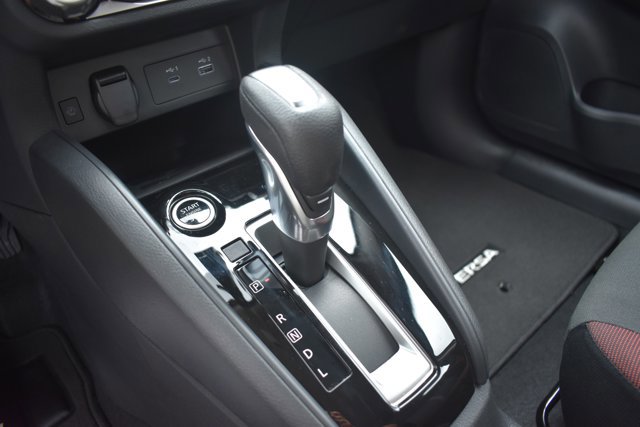 New 2025 Nissan Versa SR w/ Trunk Package image 25