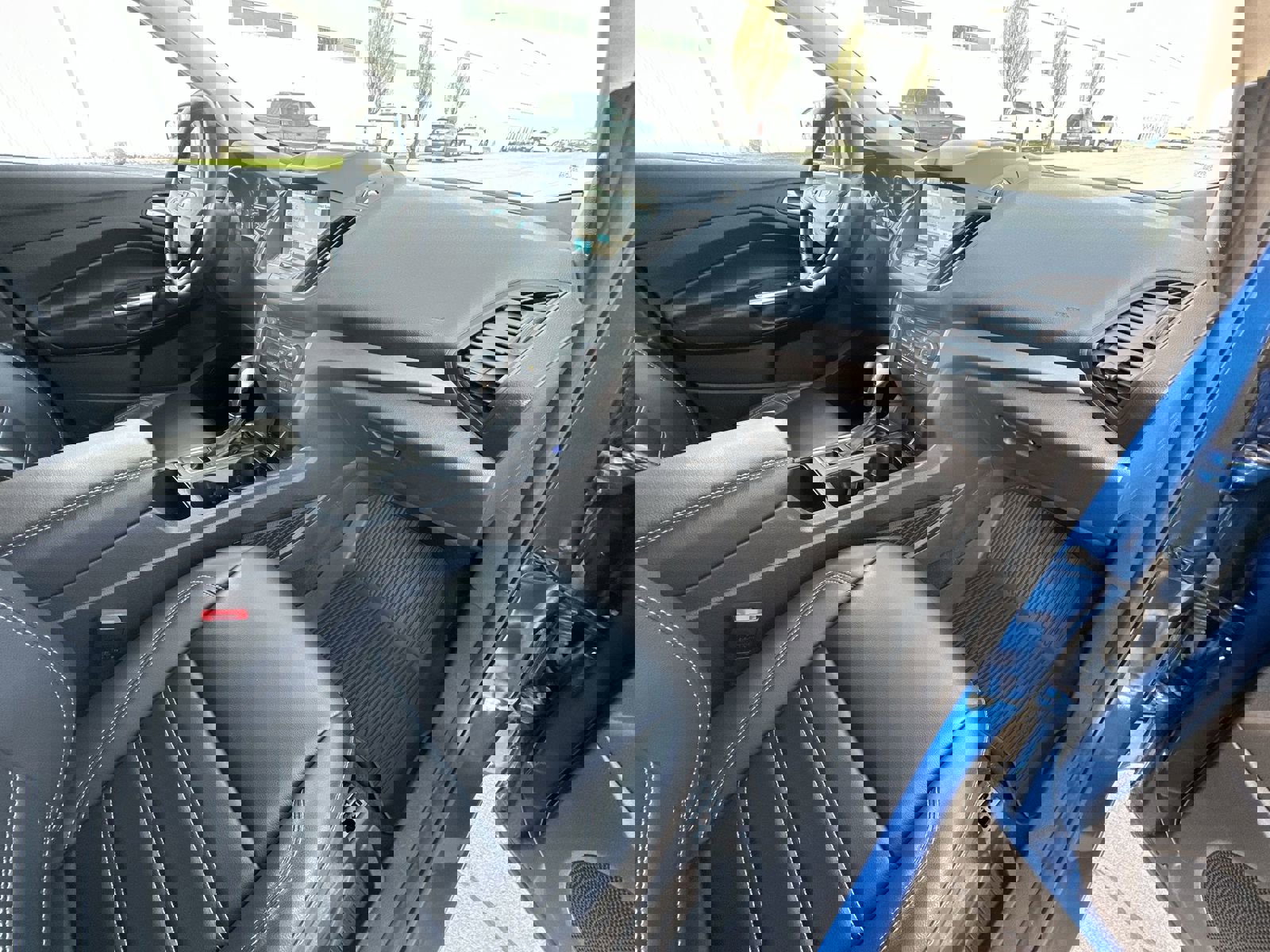 Used 2019 Ford Escape SEL AWD/4WD image 28