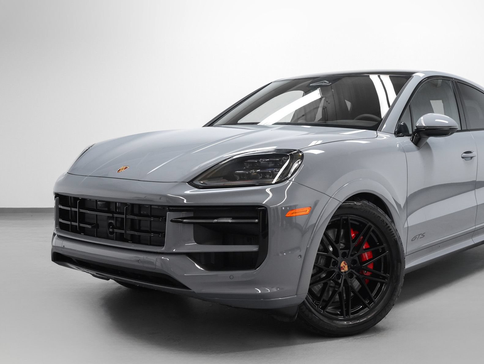 New 2026 Porsche Cayenne GTS AWD/4WD image 7