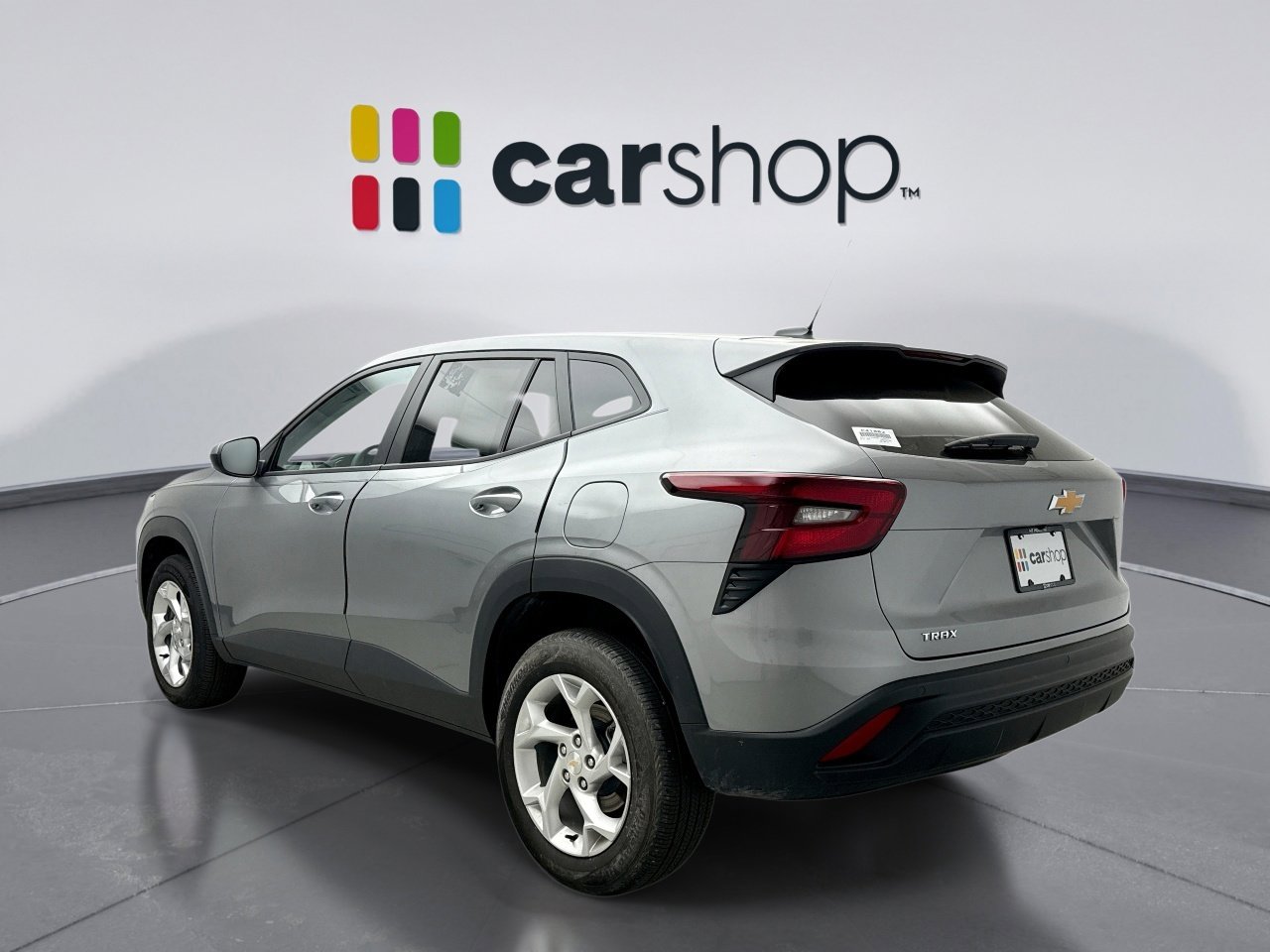 Used 2025 Chevrolet Trax LS w/ LS Convenience Package image 3