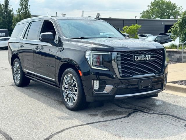 Used 2024 GMC Yukon Denali Ultimate AWD/4WD image 2