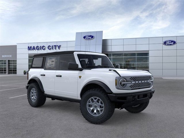 New 2025 Ford Bronco Badlands image 7