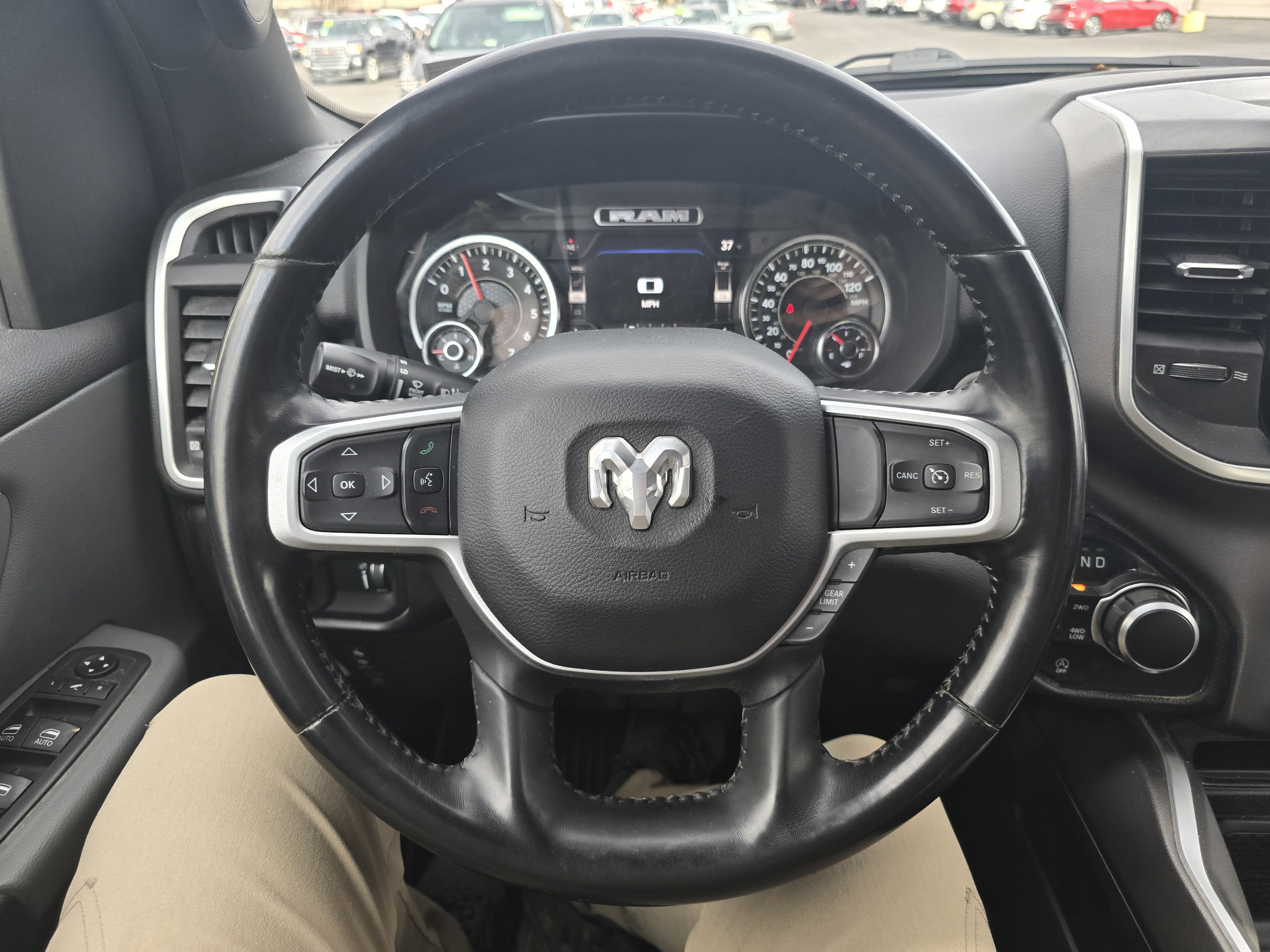 Used 2021 RAM 1500 Big Horn image 14