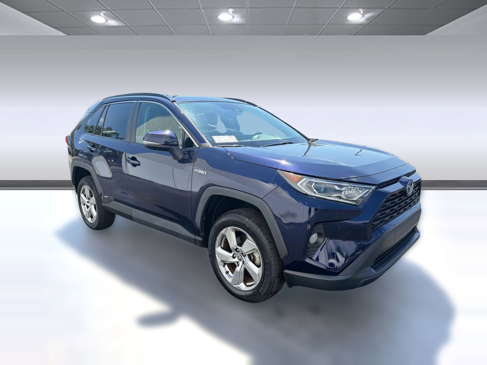 Used 2021 Toyota RAV4 XLE Premium image 7