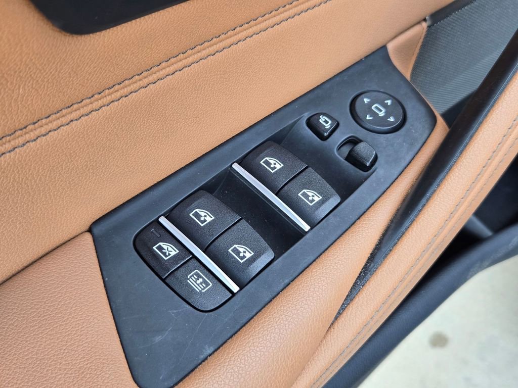 Used 2023 BMW 540i xDrive w/ Executive Package image 12