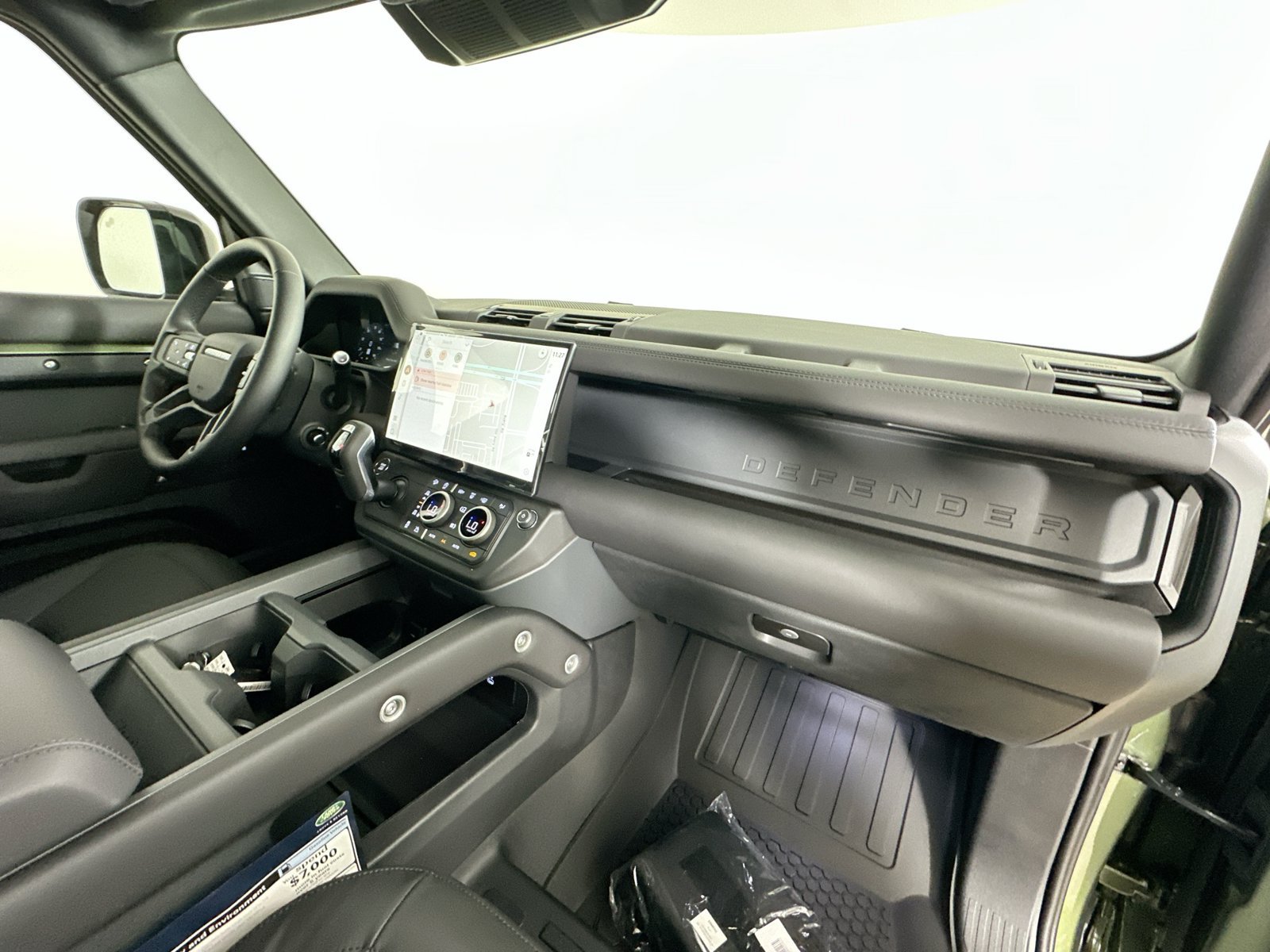 New 2026 Land Rover Defender 110 X-Dynamic SE AWD/4WD image 46