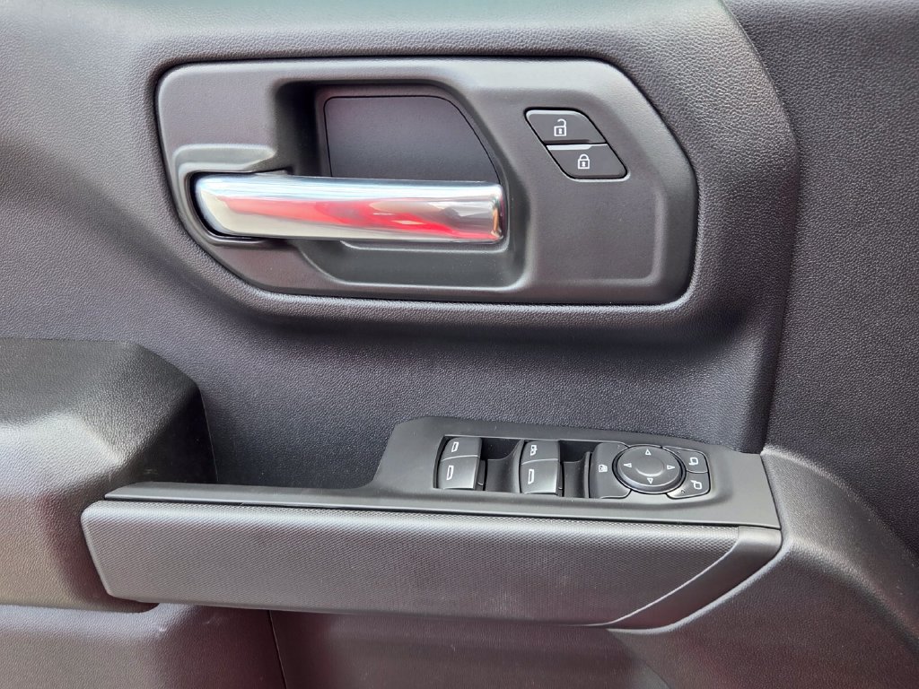 New 2026 Chevrolet Silverado 1500 Custom w/ Turbomax Blackout Package AWD/4WD image 29