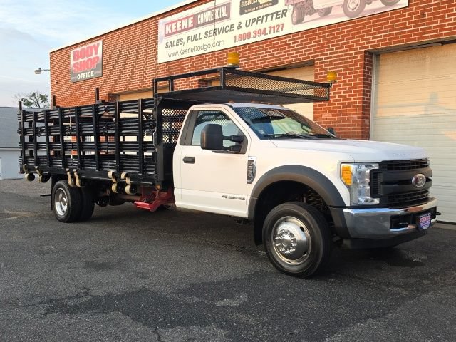 Used 2017 Ford F550 2WD Regular Cab Super Duty image 2