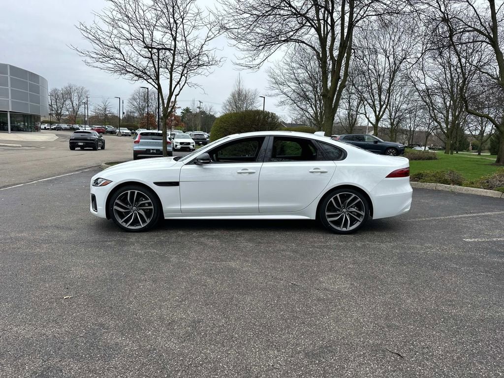 New 2024 Jaguar XF R-Dynamic SE image 8