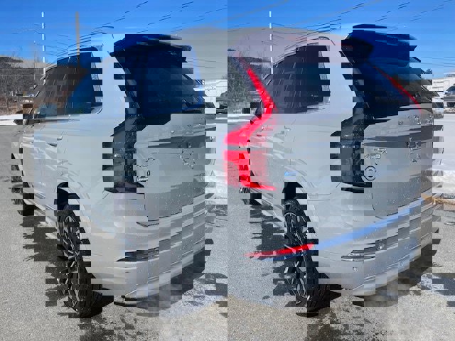 New 2026 Volvo XC90 B6 Ultra w/ Protection Package image 2