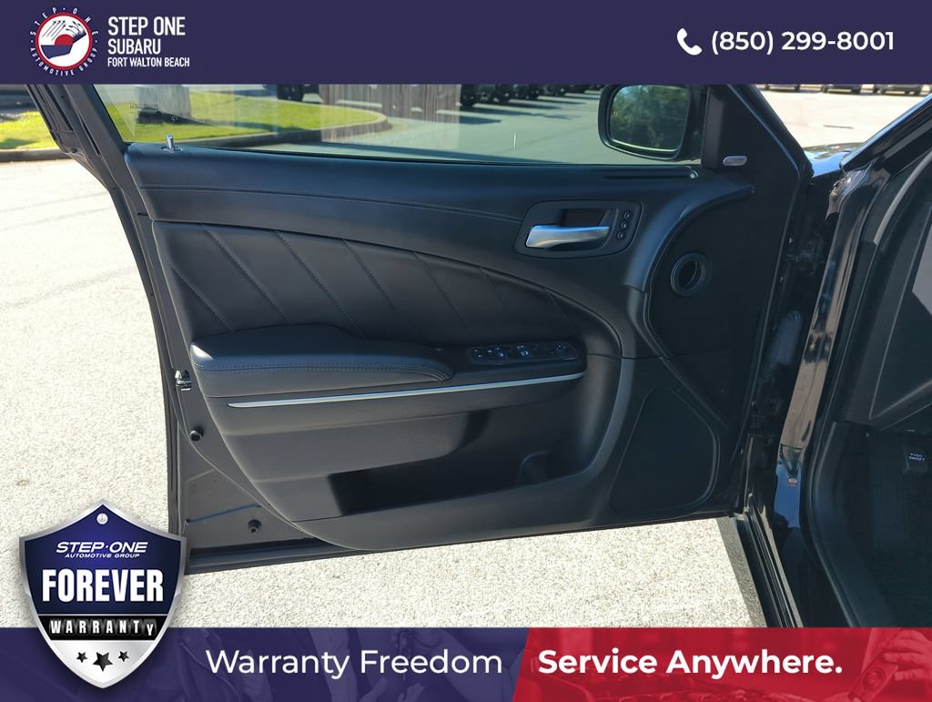 Used 2022 Dodge Charger R/T w/ Plus Group RWD image 18