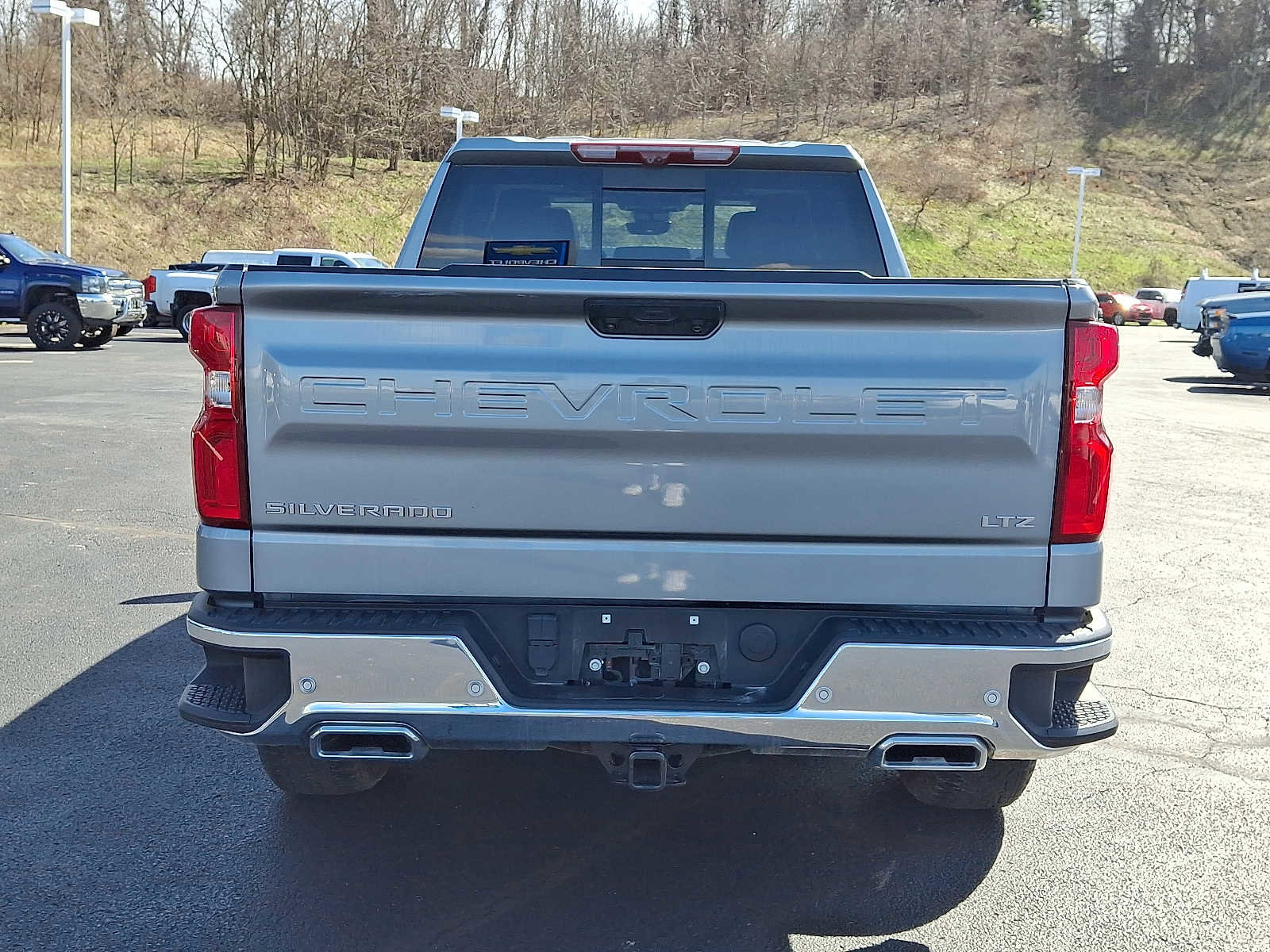 Used 2024 Chevrolet Silverado 1500 LTZ w/ LTZ Premium Package AWD/4WD image 5