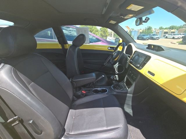 Used 2013 Volkswagen Beetle TDI FWD image 16