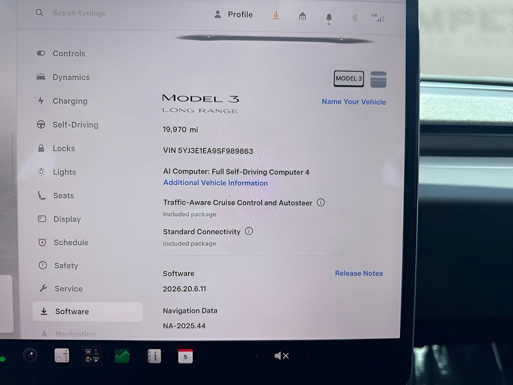 Used 2025 Tesla Model 3 Long Range RWD image 19