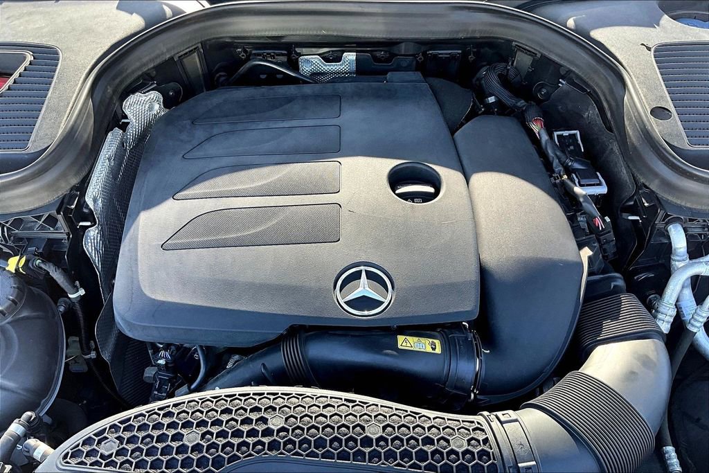 Used 2020 Mercedes-Benz GLC 300 4MATIC Coupe image 29