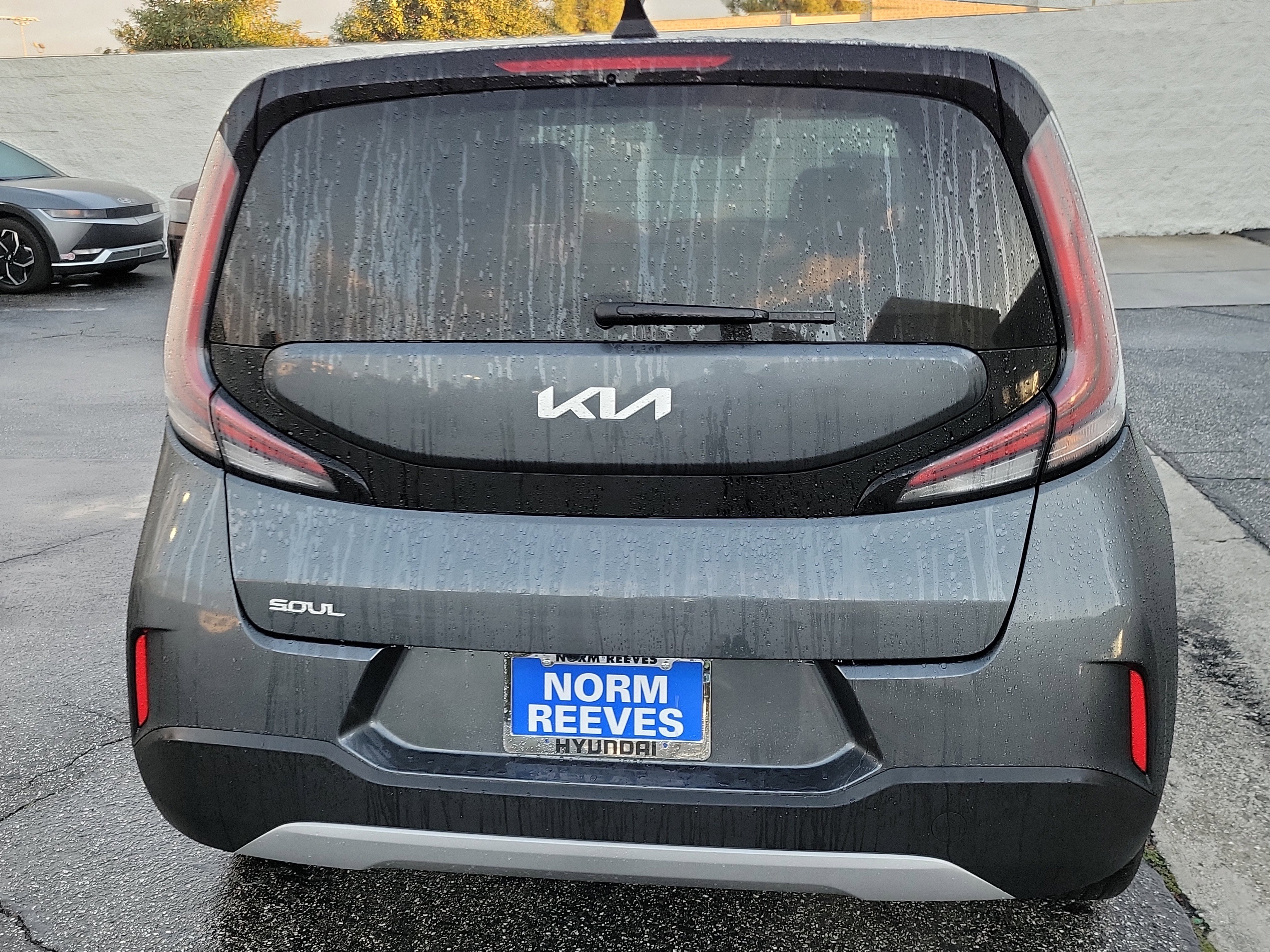 Used 2025 Kia Soul LX image 19