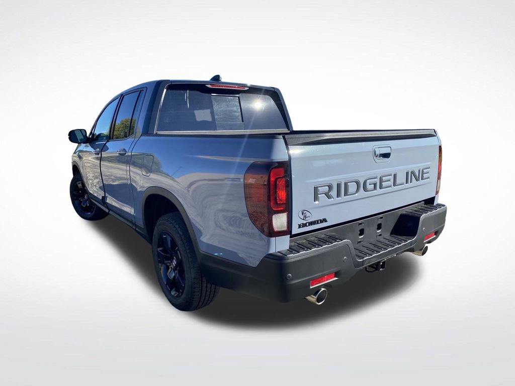 New 2026 Honda Ridgeline Black Edition image 3