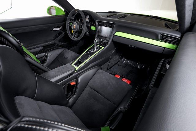 Used 2019 Porsche 911 GT3 RS w/ Light Design Package RWD image 30