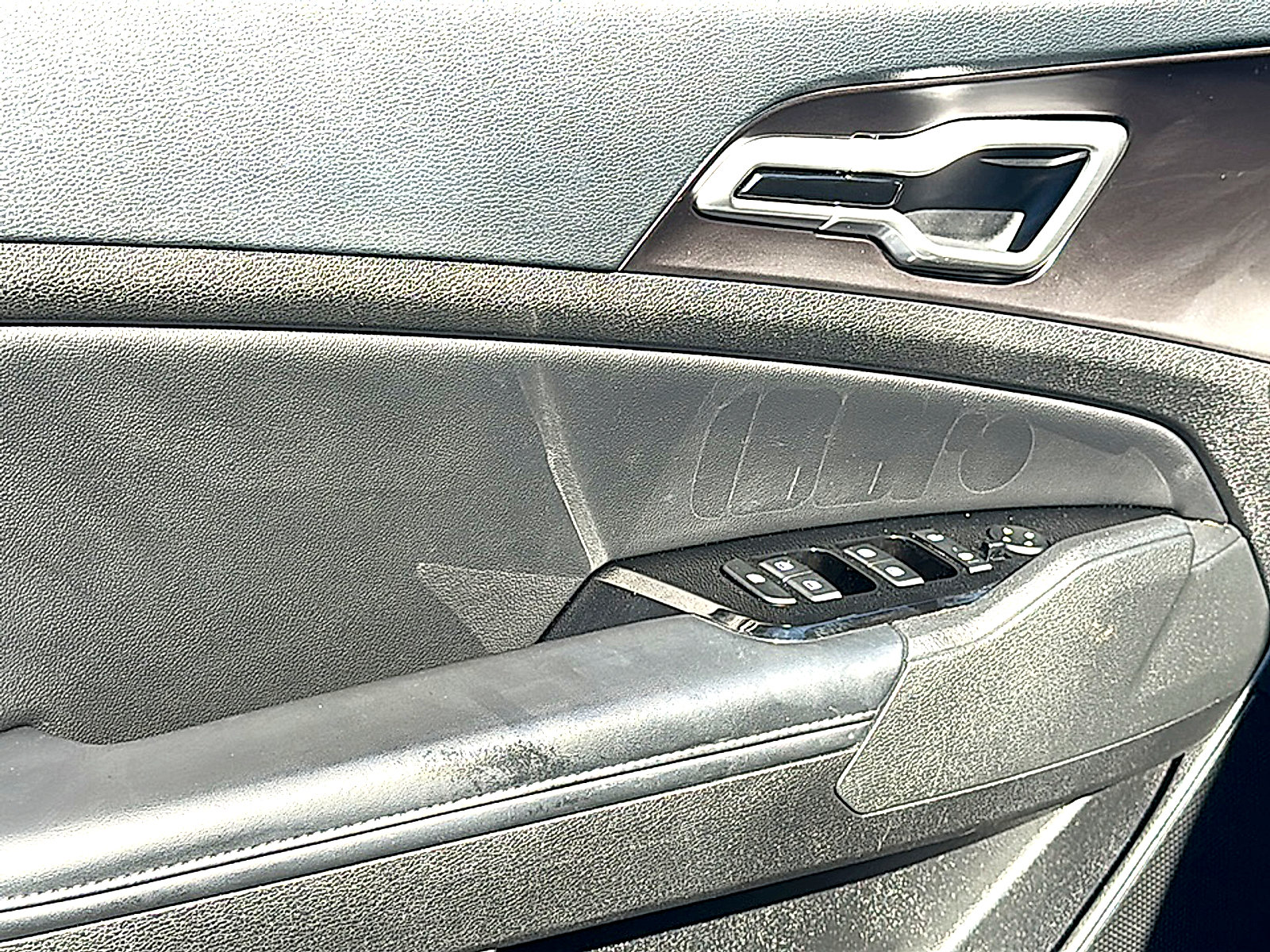 Used 2023 Kia Sportage EX image 16