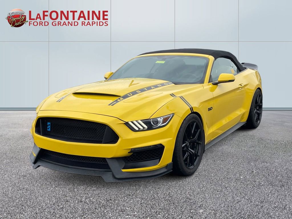 Used 2017 Ford Mustang GT RWD image 1