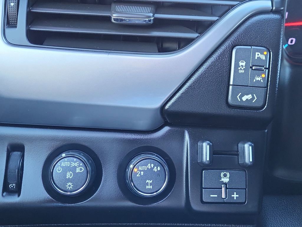 Used 2019 Chevrolet Tahoe LT w/ Luxury Package image 28