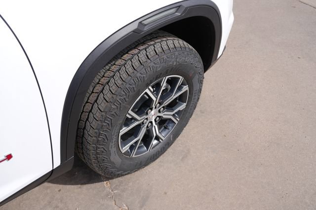 New 2026 GMC Acadia AT4 w/ Luxury Package image 10