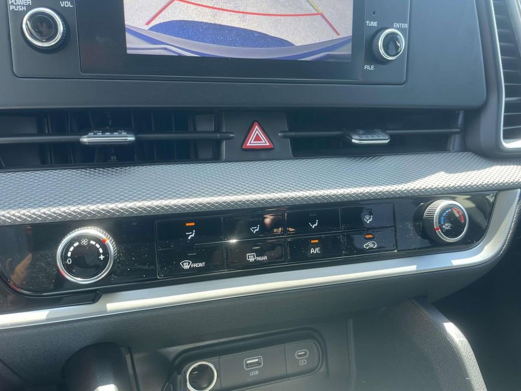 Certified 2023 Kia Sportage LX AWD/4WD image 22