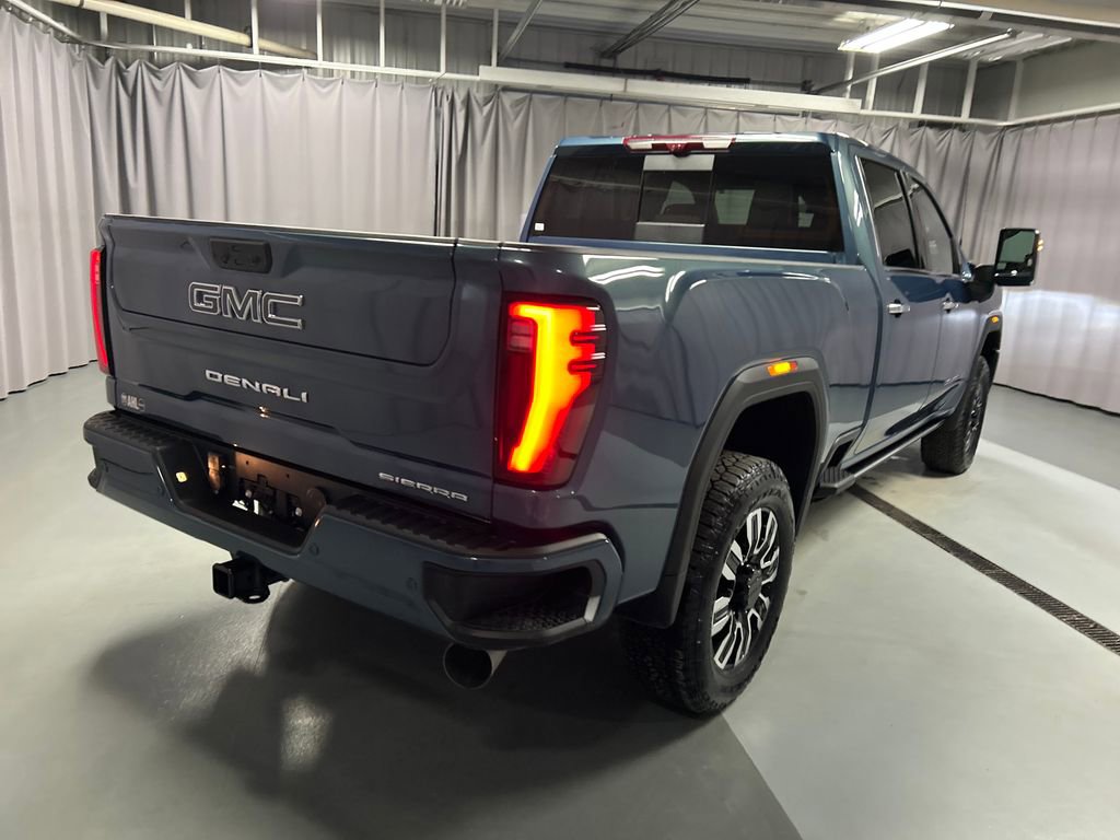 Used 2025 GMC Sierra 2500 Denali Ultimate AWD/4WD image 7