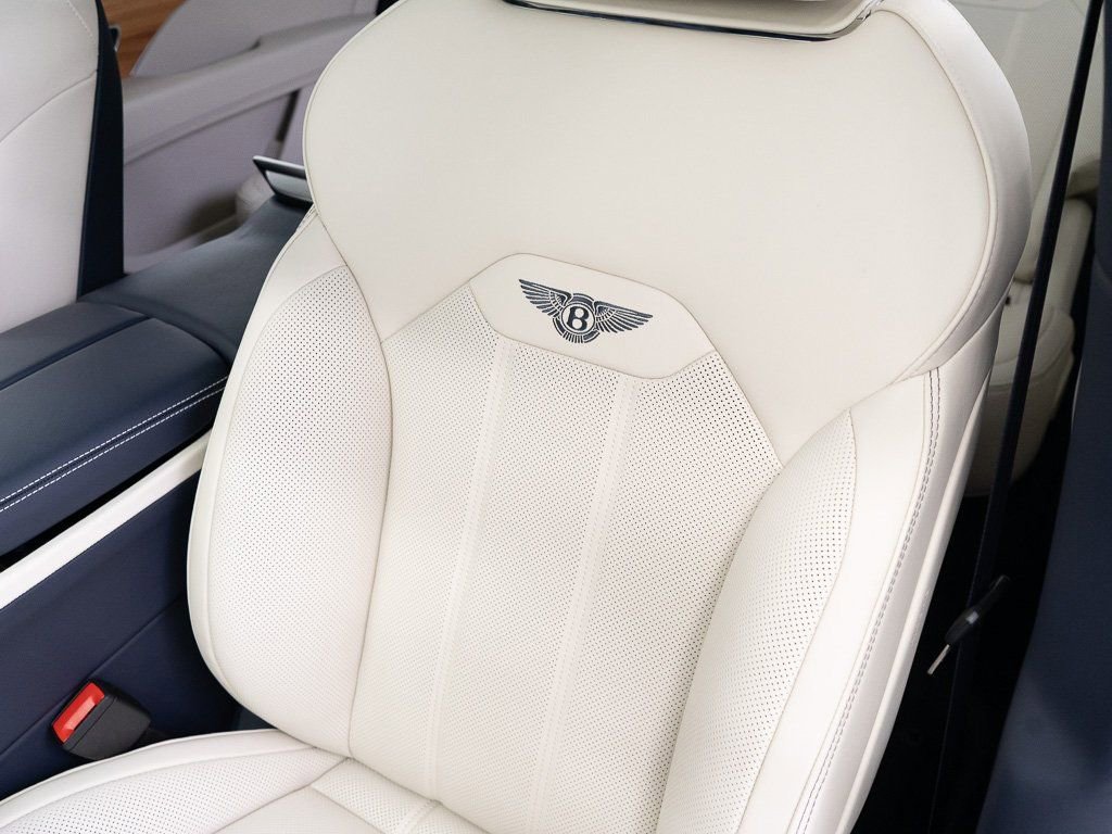 New 2025 Bentley Bentayga Extended Wheelbase image 18