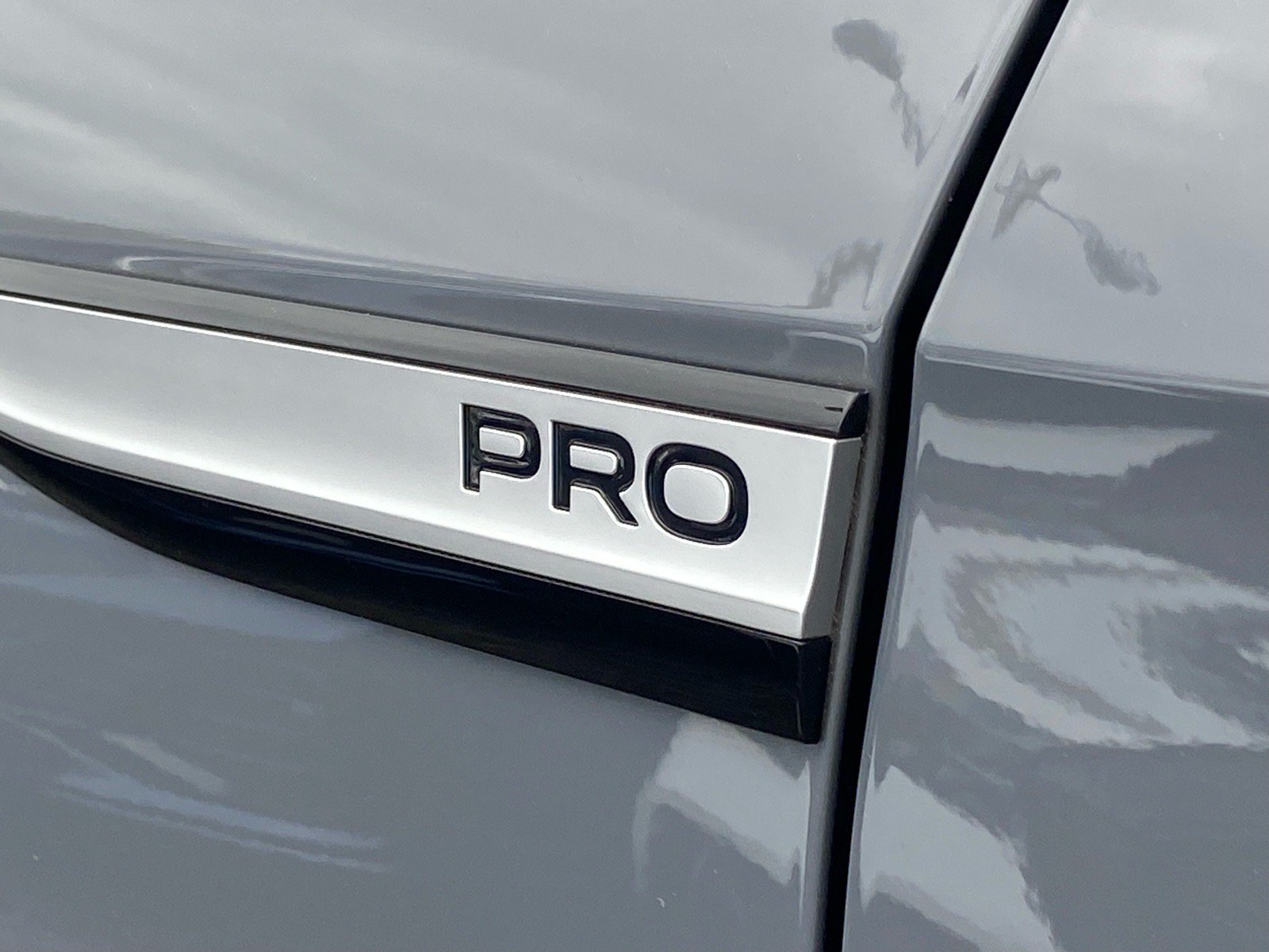 Certified 2023 Volkswagen ID.4 Pro RWD image 5