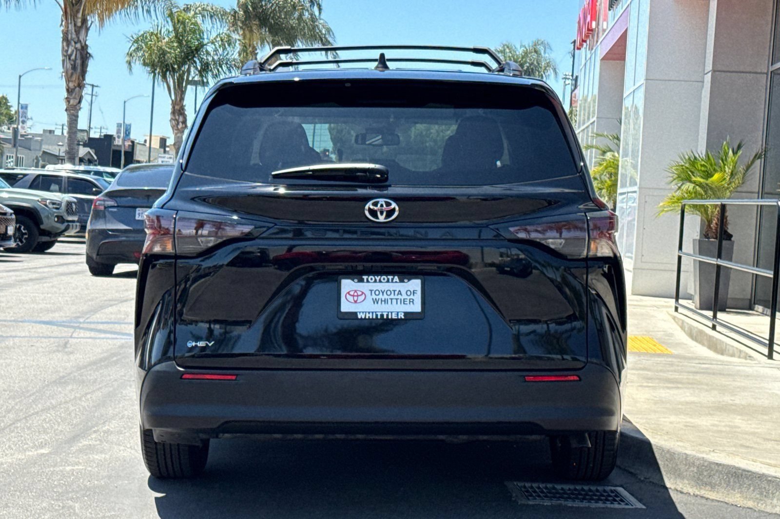 Certified 2026 Toyota Sienna LE FWD image 5