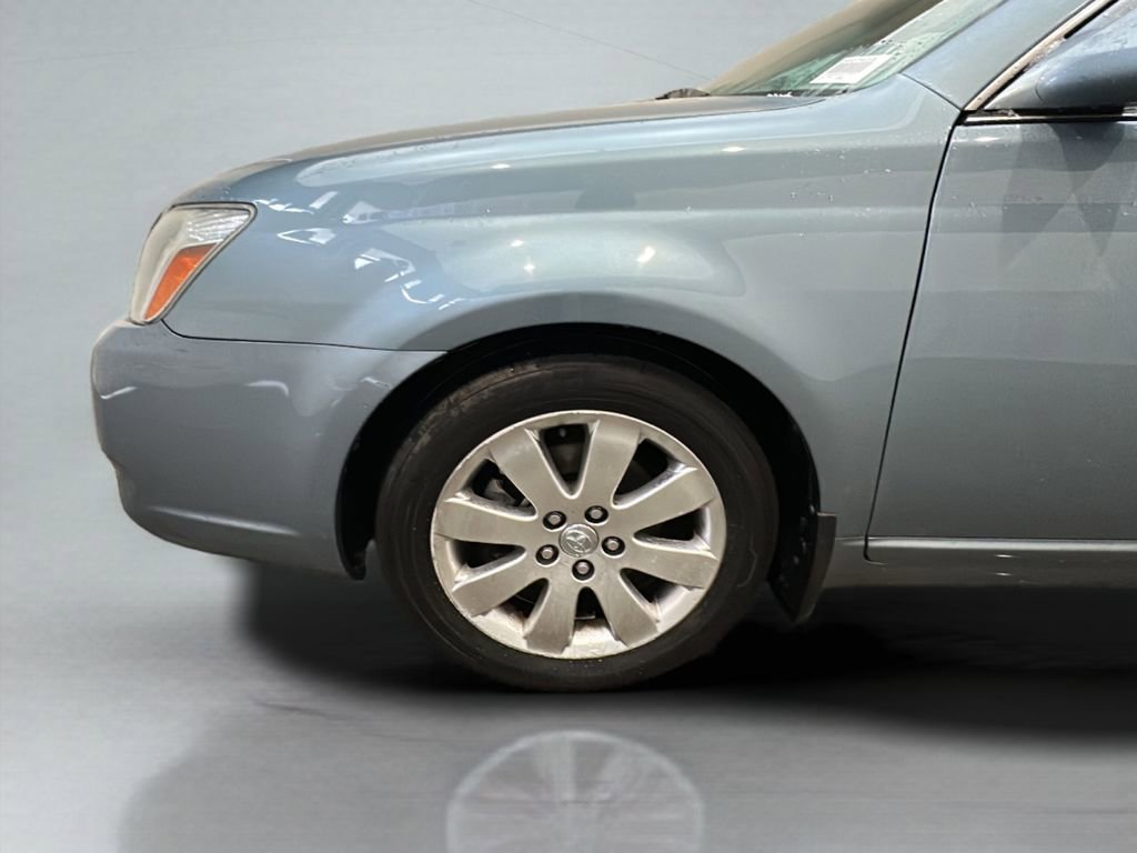Used 2006 Toyota Avalon XLS image 3