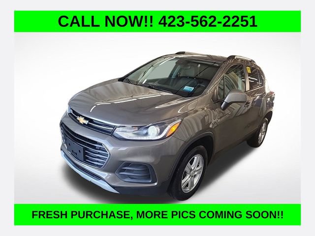 Used 2021 Chevrolet Trax LT w/ LT Convenience Package AWD/4WD image 1