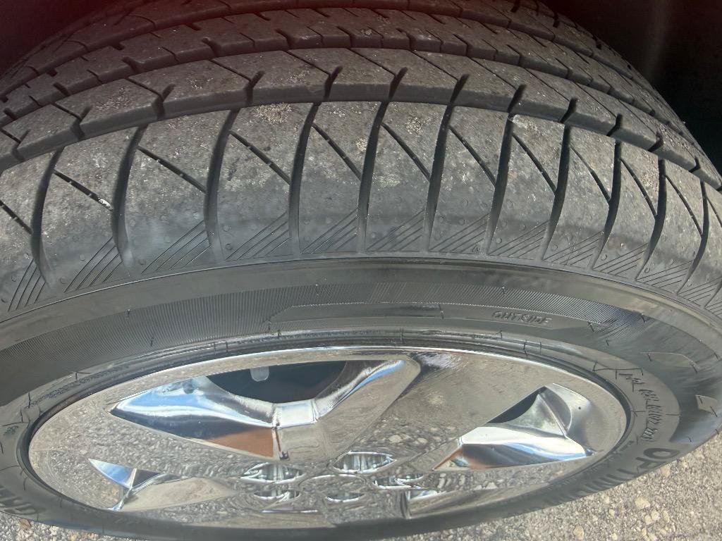Used 2011 Chevrolet HHR LT FWD image 17