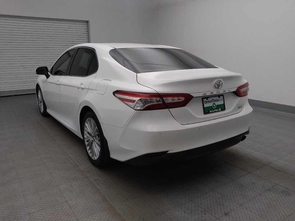Used 2018 Toyota Camry XLE FWD image 5
