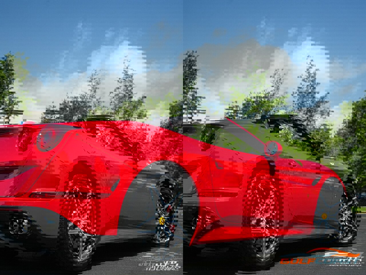 Used 2015 Ferrari California T image 65