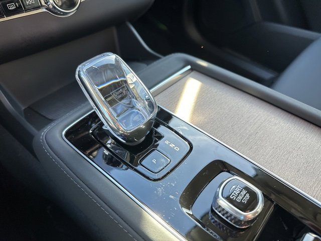 New 2026 Volvo XC90 B6 Plus image 14