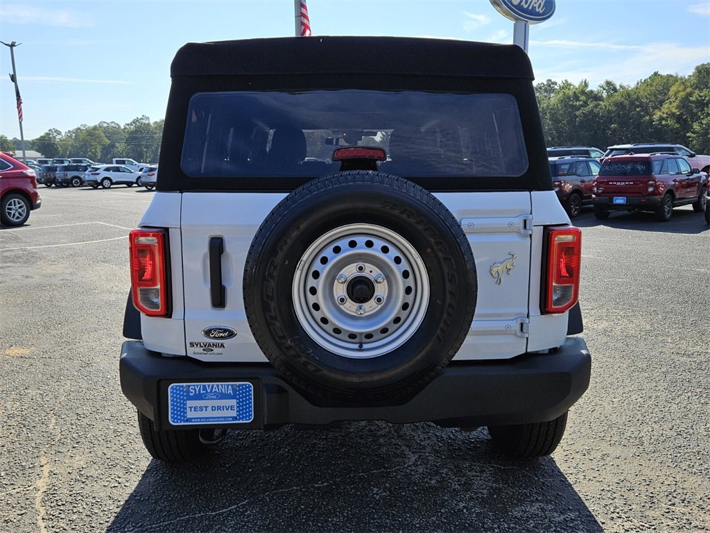 New 2025 Ford Bronco 4-Door image 10