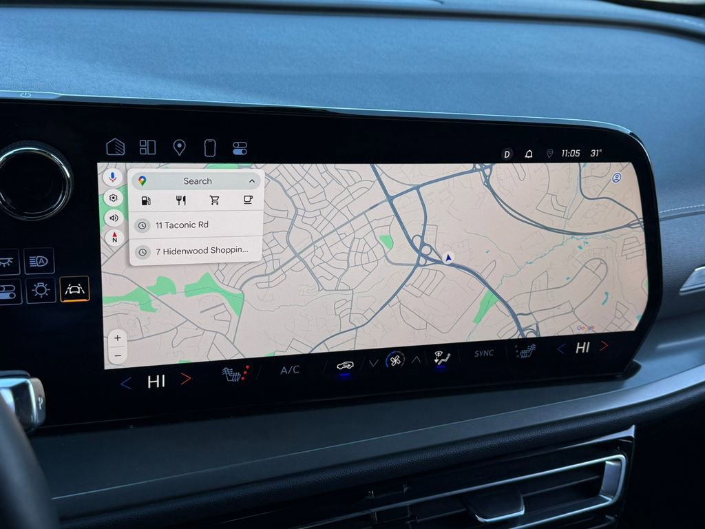 Used 2024 Chevrolet Traverse LT image 26