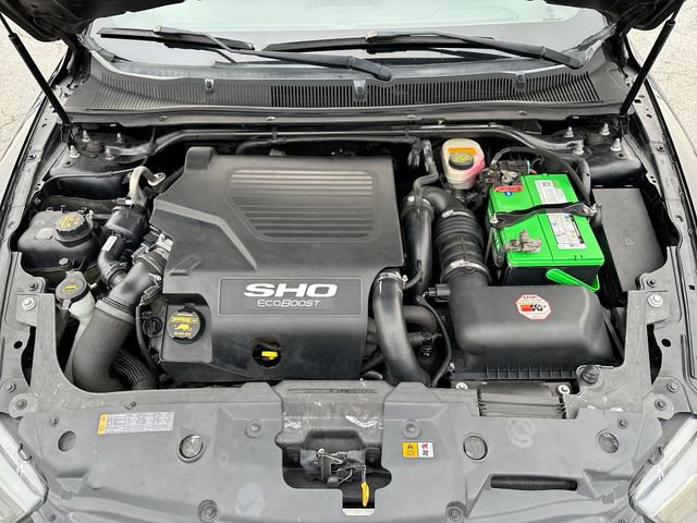 Used 2013 Ford Taurus SHO image 10