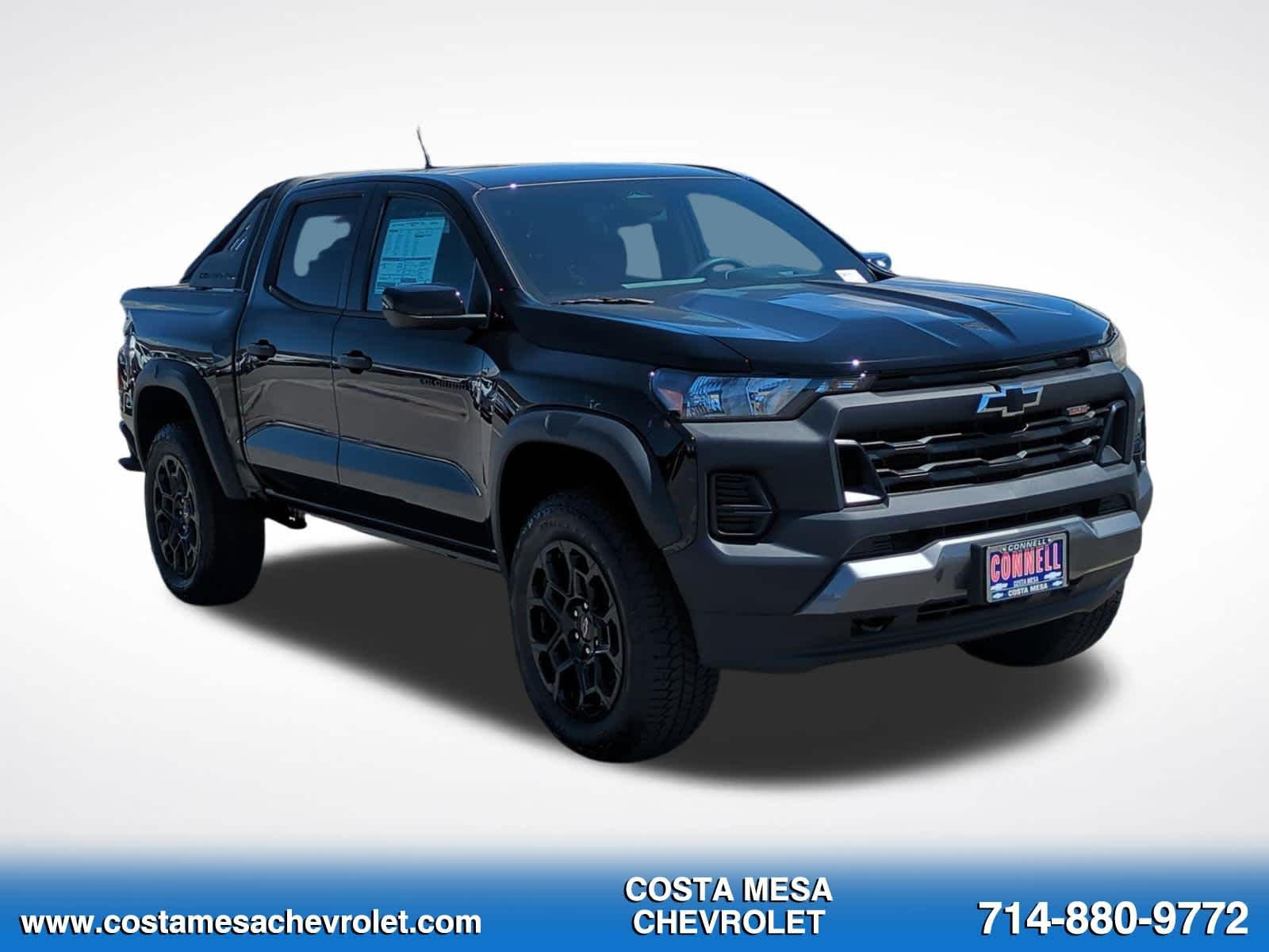 New 2026 Chevrolet Colorado Trail Boss w/ Midnight Edition AWD/4WD image 3