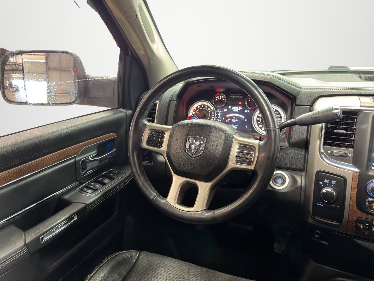 Used 2018 RAM 2500 Laramie AWD/4WD image 17