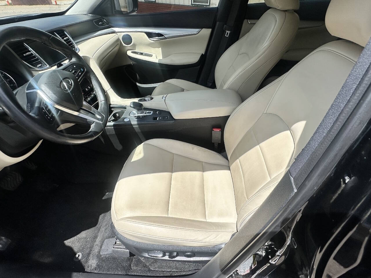 Used 2021 INFINITI QX50 Luxe w/ Cargo Package FWD image 11
