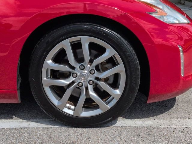 Used 2013 Nissan 370Z Coupe RWD image 11
