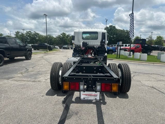New 2026 Chevrolet Low Cab Forward 6500XD RWD image 4